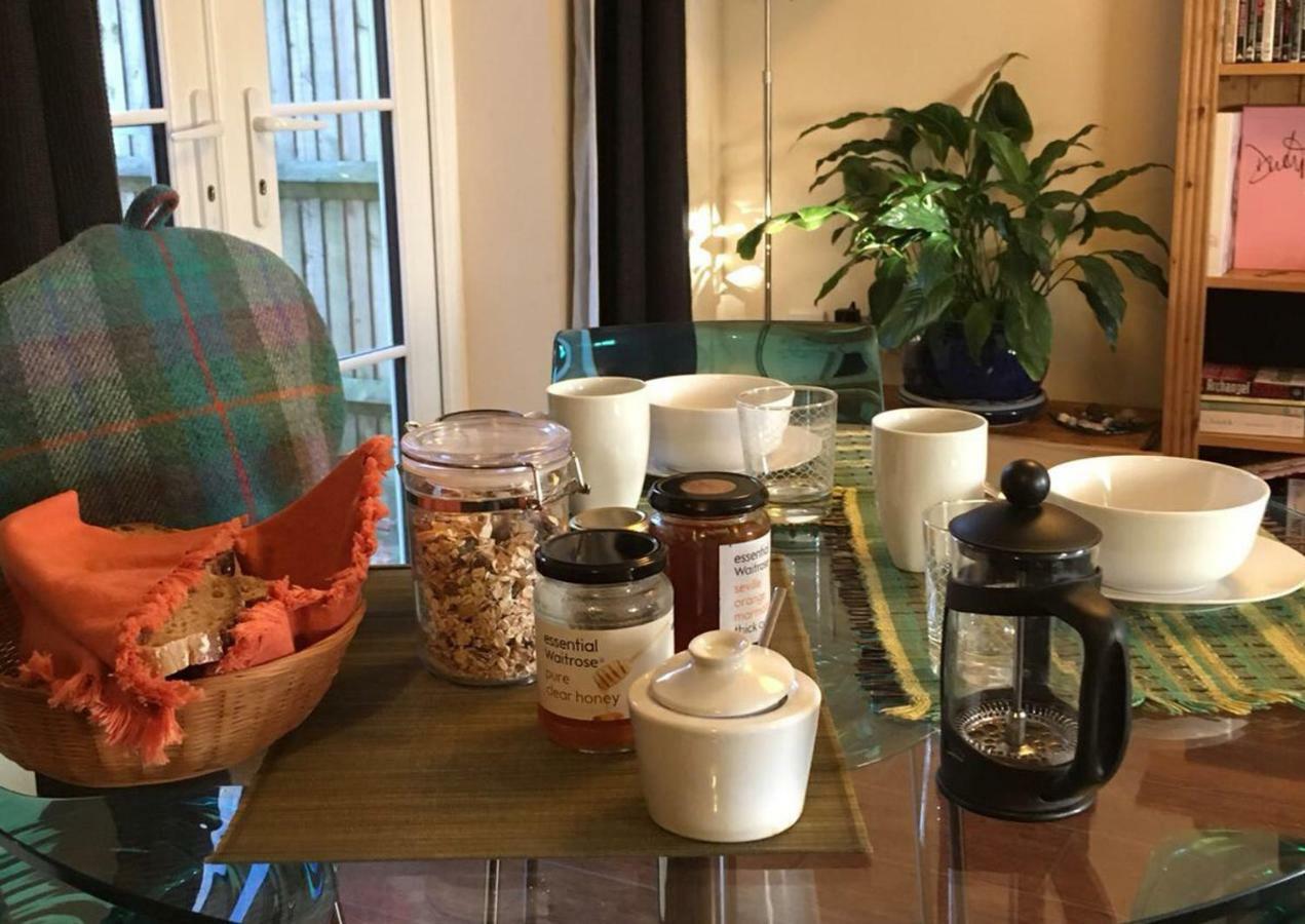 D&E Homestay ウォリングフォード エクステリア 写真